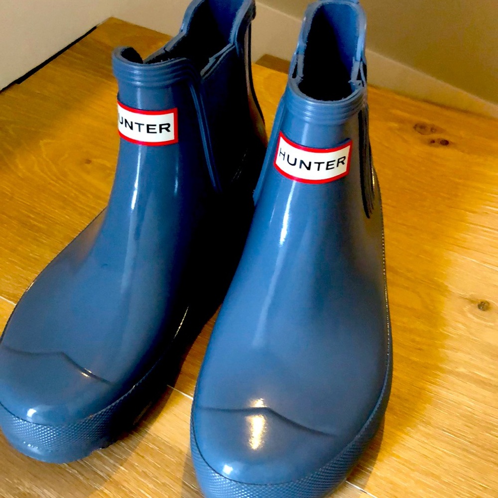 New Hunter Chelsea Gloss Boots in Gray